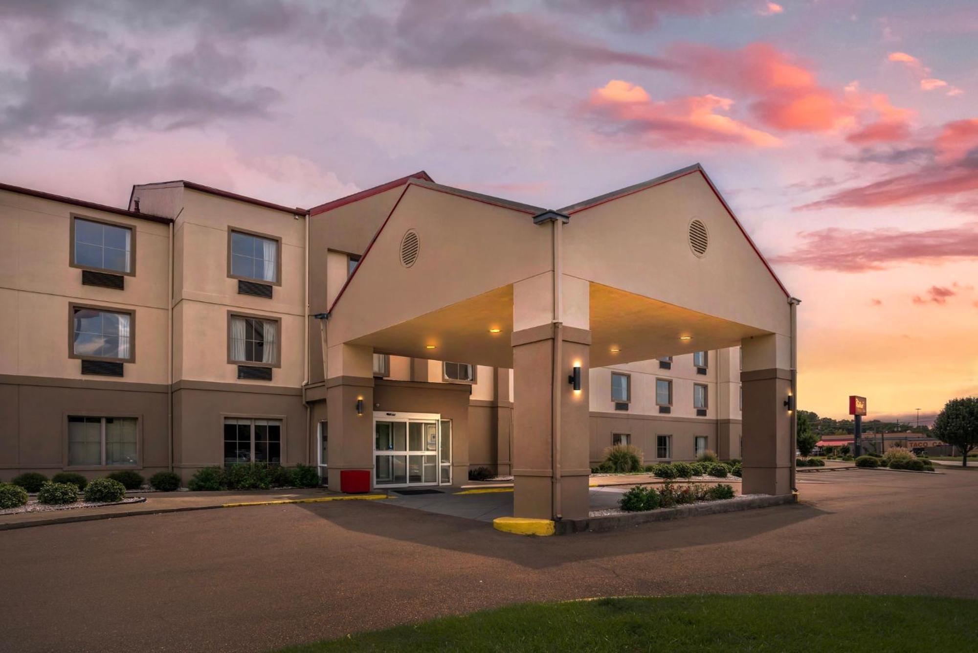 Red Roof Inn & Suites Vicksburg Buitenkant foto