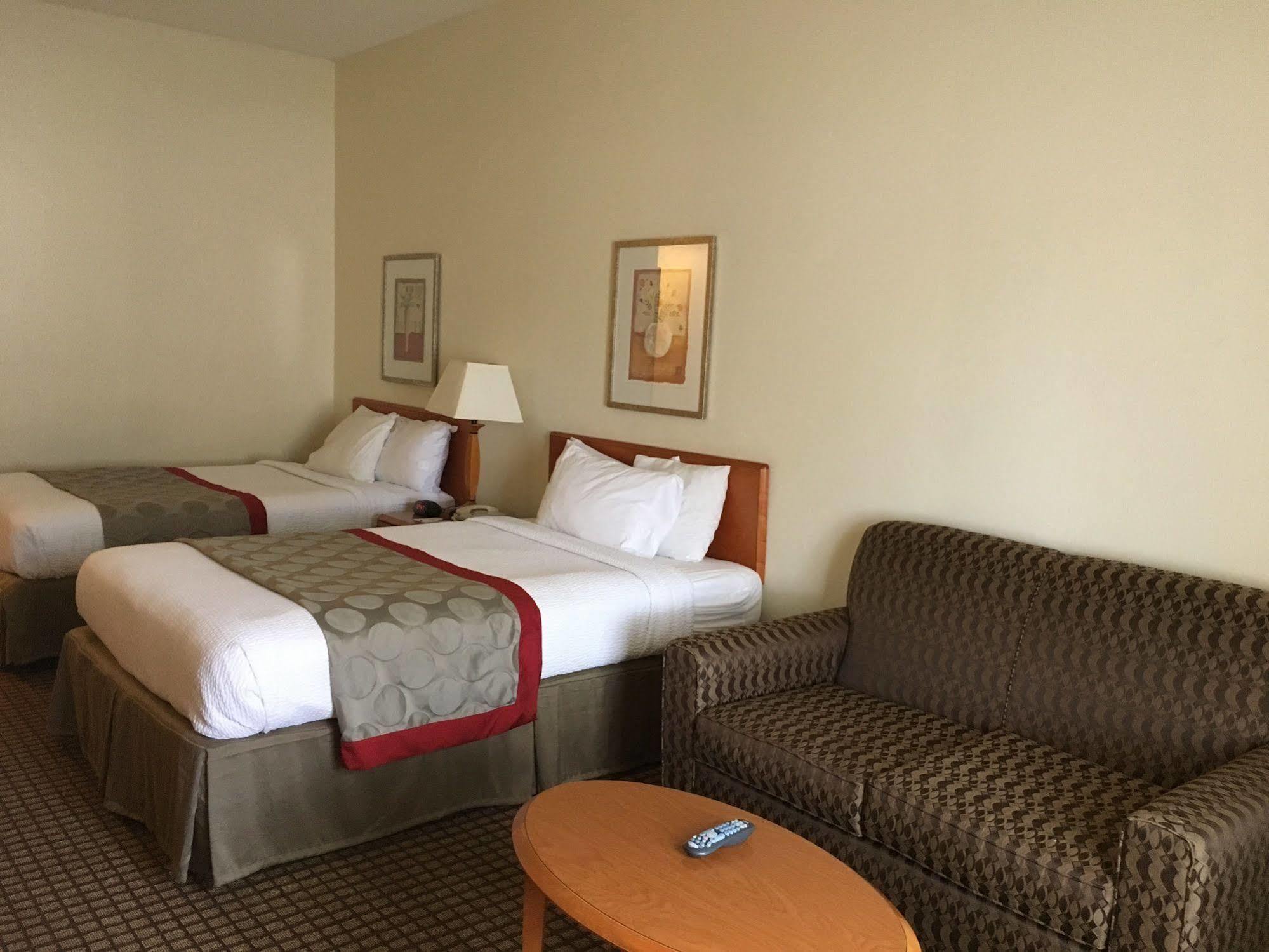 Red Roof Inn & Suites Vicksburg Buitenkant foto